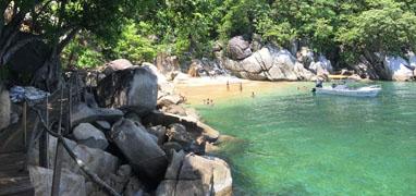 Excursión de Snorkel Privado en la Bahía de Colomitos