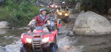 Excursión Todo Terreno por la Jungla al Sur de la Bahía