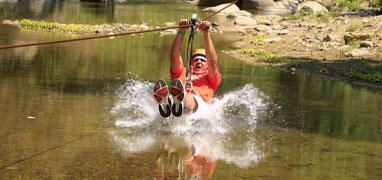 Excursión de Tirolesa en Canopy River