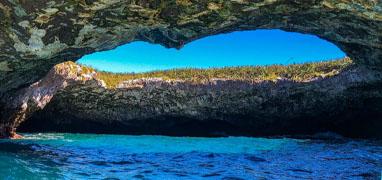 Excursión a las Islas Marietas (Playa Escondida)