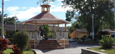 Pueblo Escondido El Tuito & Descubriendo el Jardín Botánico en Vallarta